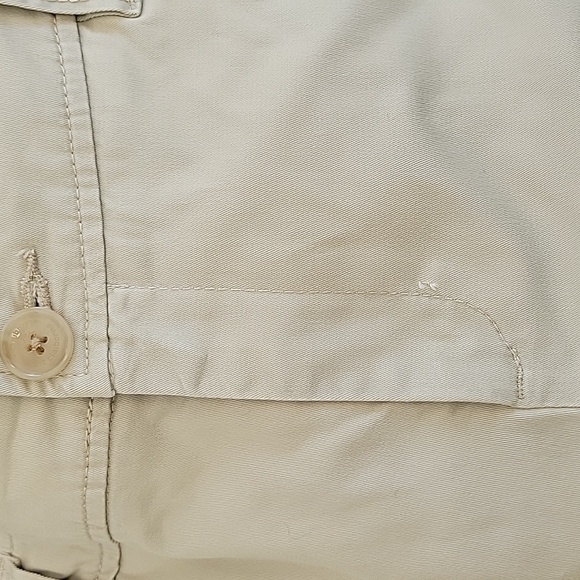 LIZ CLAIBORNE size 8 petite light tan khaki cropped pants - Picture 3 of 6